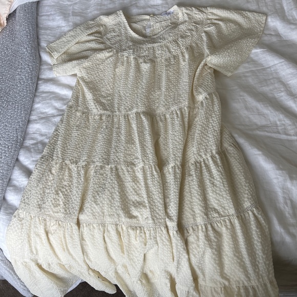 Elegant Cream Women's Dress - Picture 2 of 7